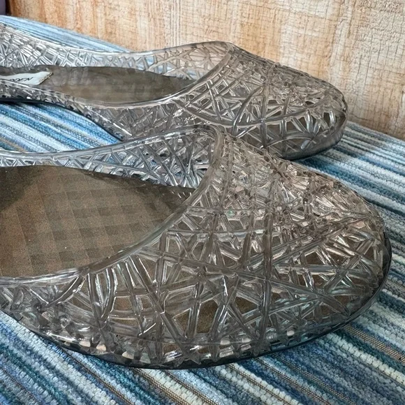 Steve Madden Smoky Grey Jelly Flats - Picture 2 of 5
